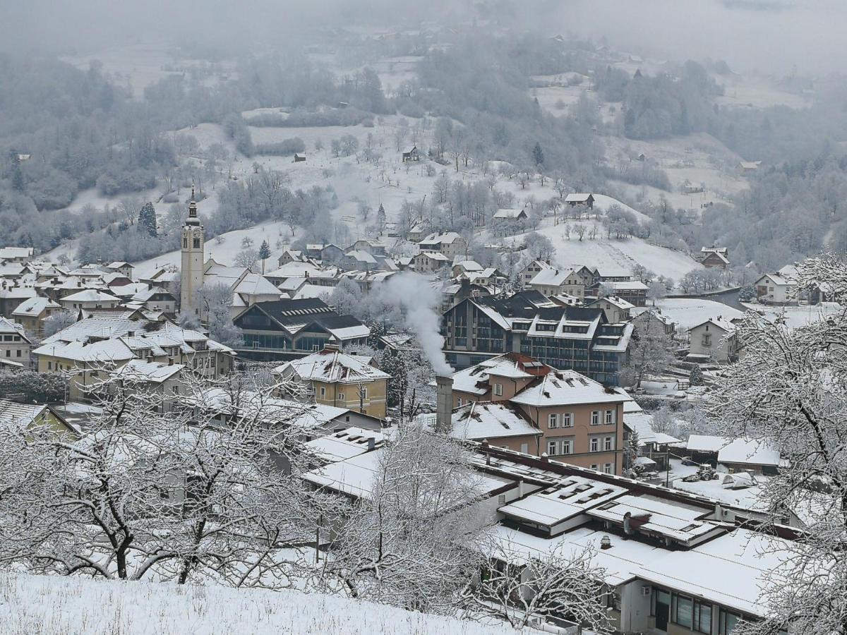 Prenocisca Cerkno 호스텔 외부 사진